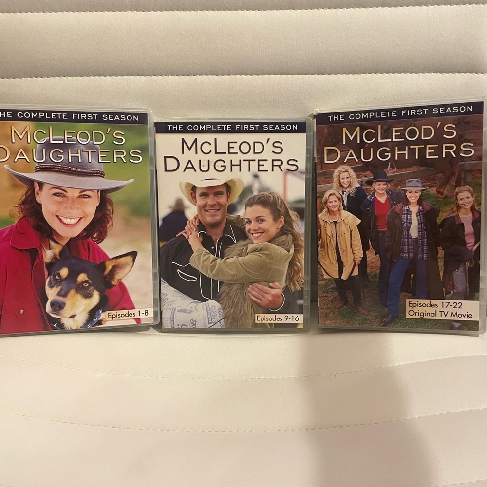 McLeod's Daughters Season 1